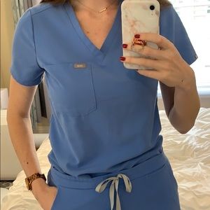 Figs One Pocket Scrub Top